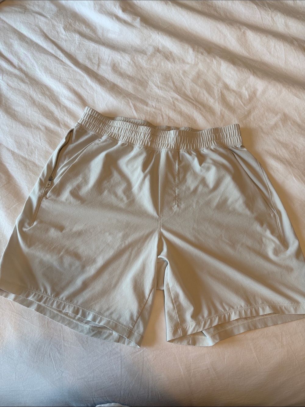 lululemon pacebreaker 7” men’s shorts